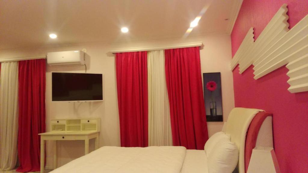 Hotel Lilo near Airport Tiflis Exterior foto