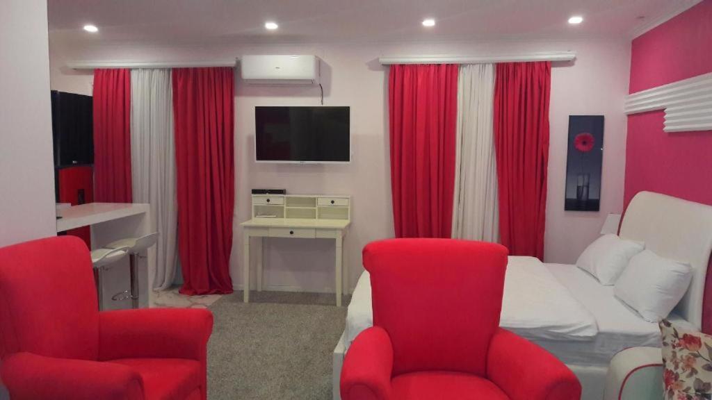 Hotel Lilo near Airport Tiflis Exterior foto
