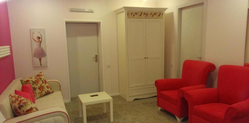 Hotel Lilo near Airport Tiflis Exterior foto